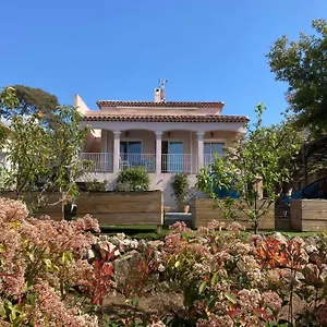 La Calanq'aise Bed & Breakfast Marseilles